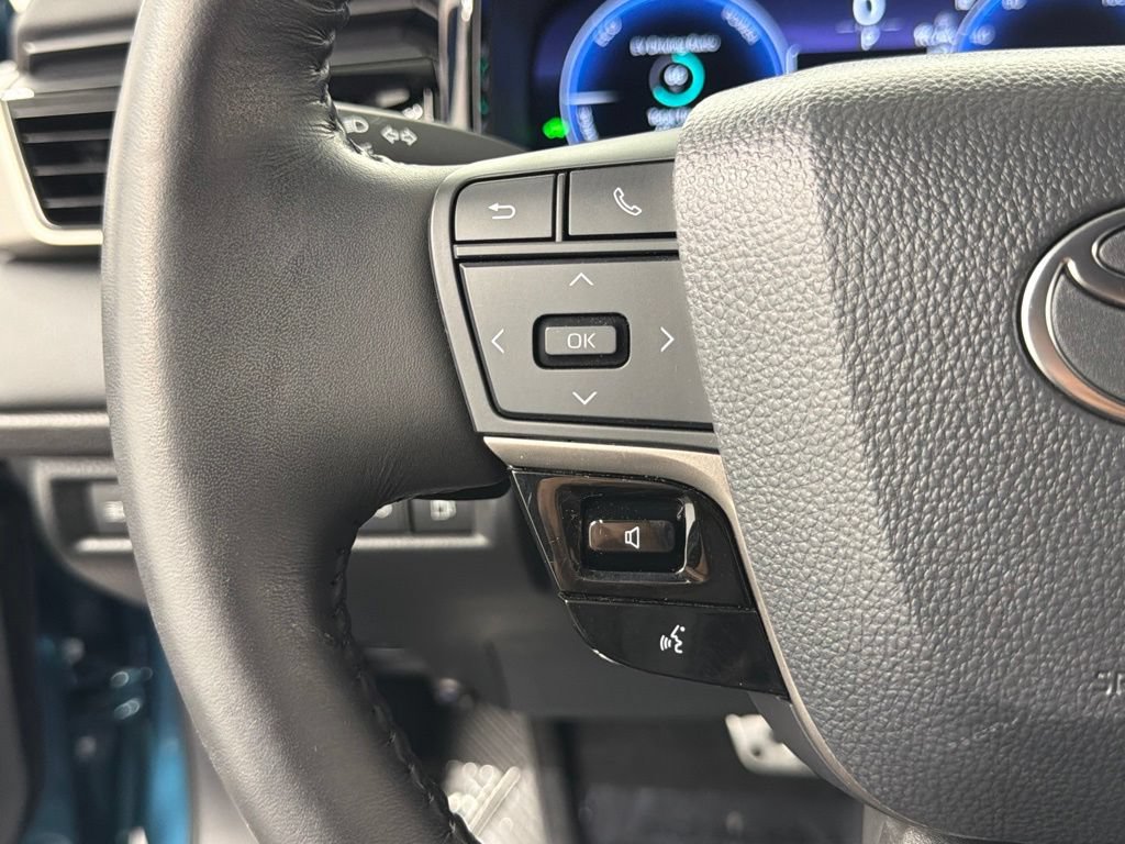 Used 2026 Toyota Camry XSE FWD image 27