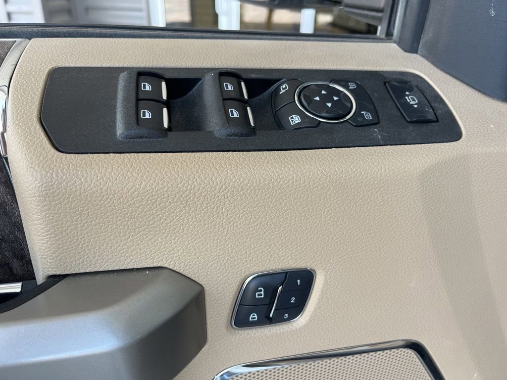 Used 2017 Ford F250 Lariat w/ Chrome Package AWD/4WD image 11