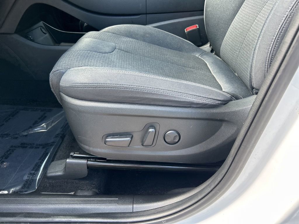 Used 2023 Hyundai Santa Fe SEL image 10