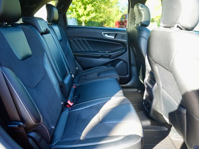 Used 2019 Ford Edge ST w/ Equipment Group 401A image 10