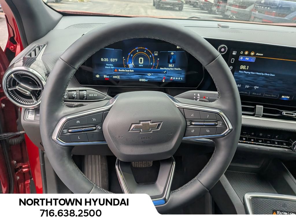 Used 2025 Chevrolet Equinox LT w/ Convenience Package II image 7