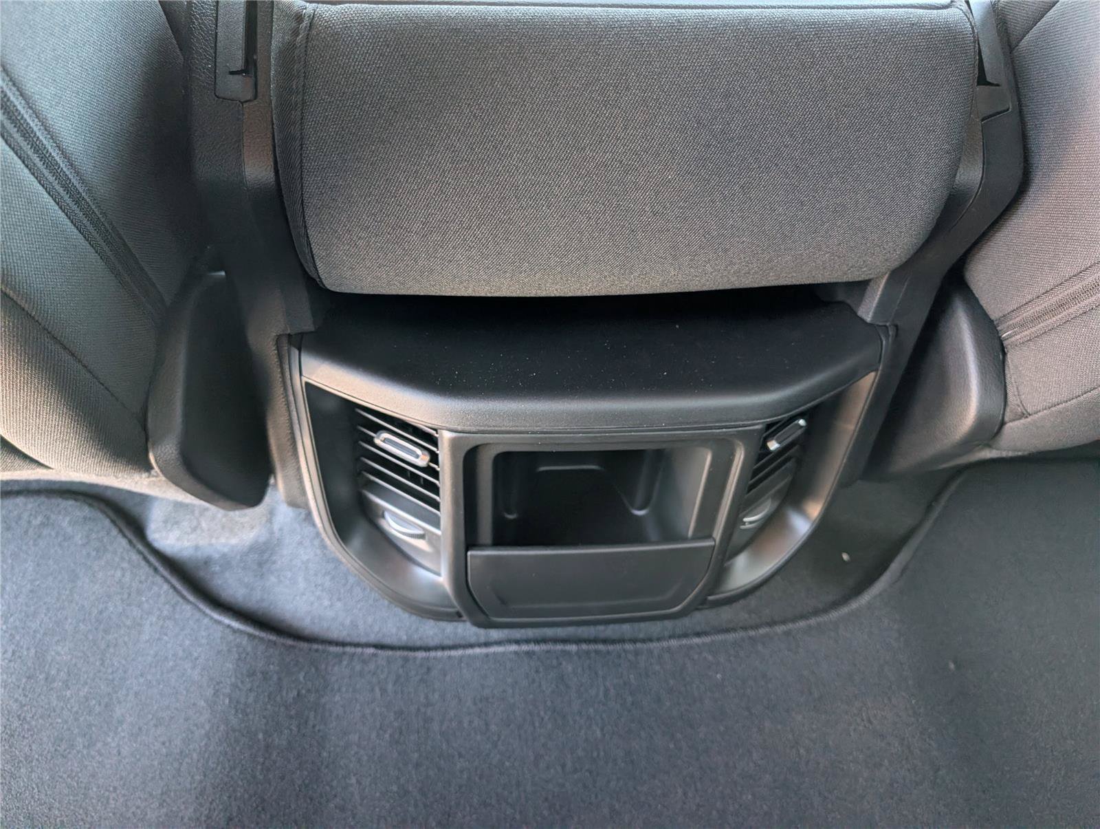 New 2026 RAM 1500 Express AWD/4WD image 14