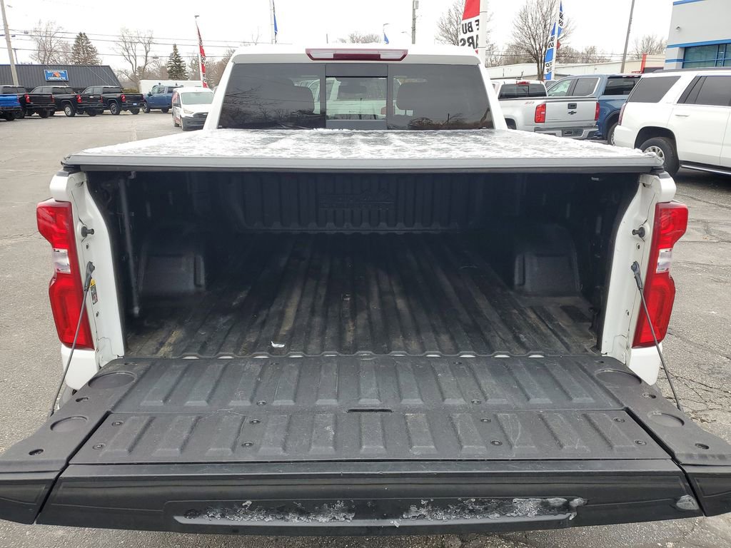 Used 2021 Chevrolet Silverado 1500 High Country image 34