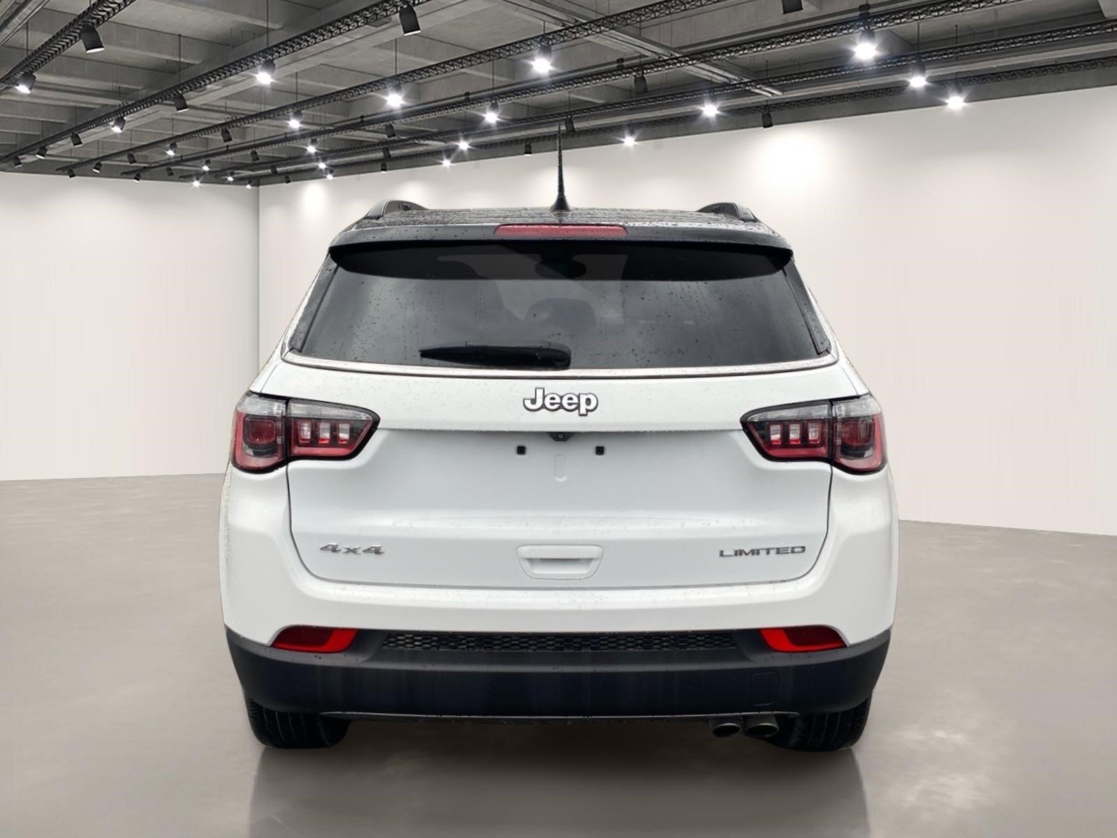 Used 2022 Jeep Compass Limited image 6