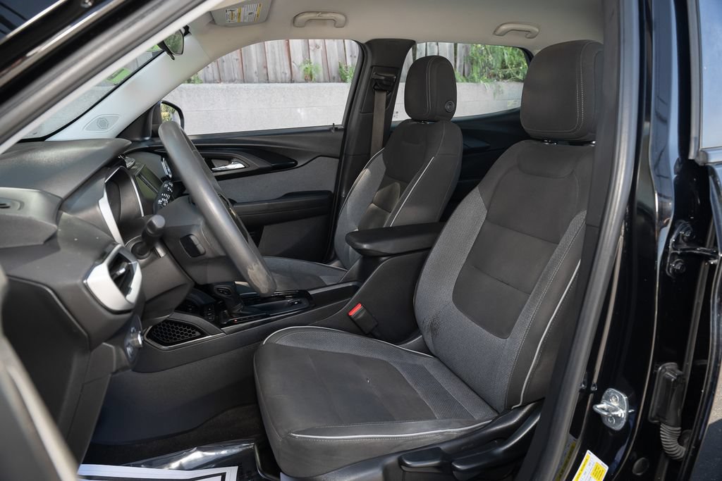 Used 2021 Chevrolet TrailBlazer LS FWD image 18