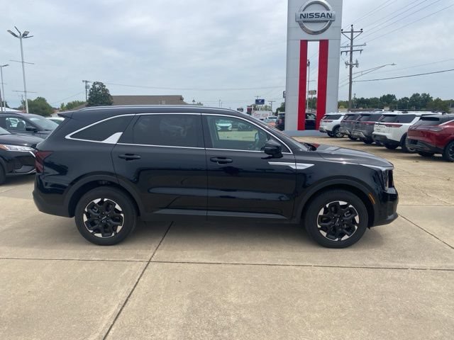 Used 2024 Kia Sorento S AWD/4WD image 7