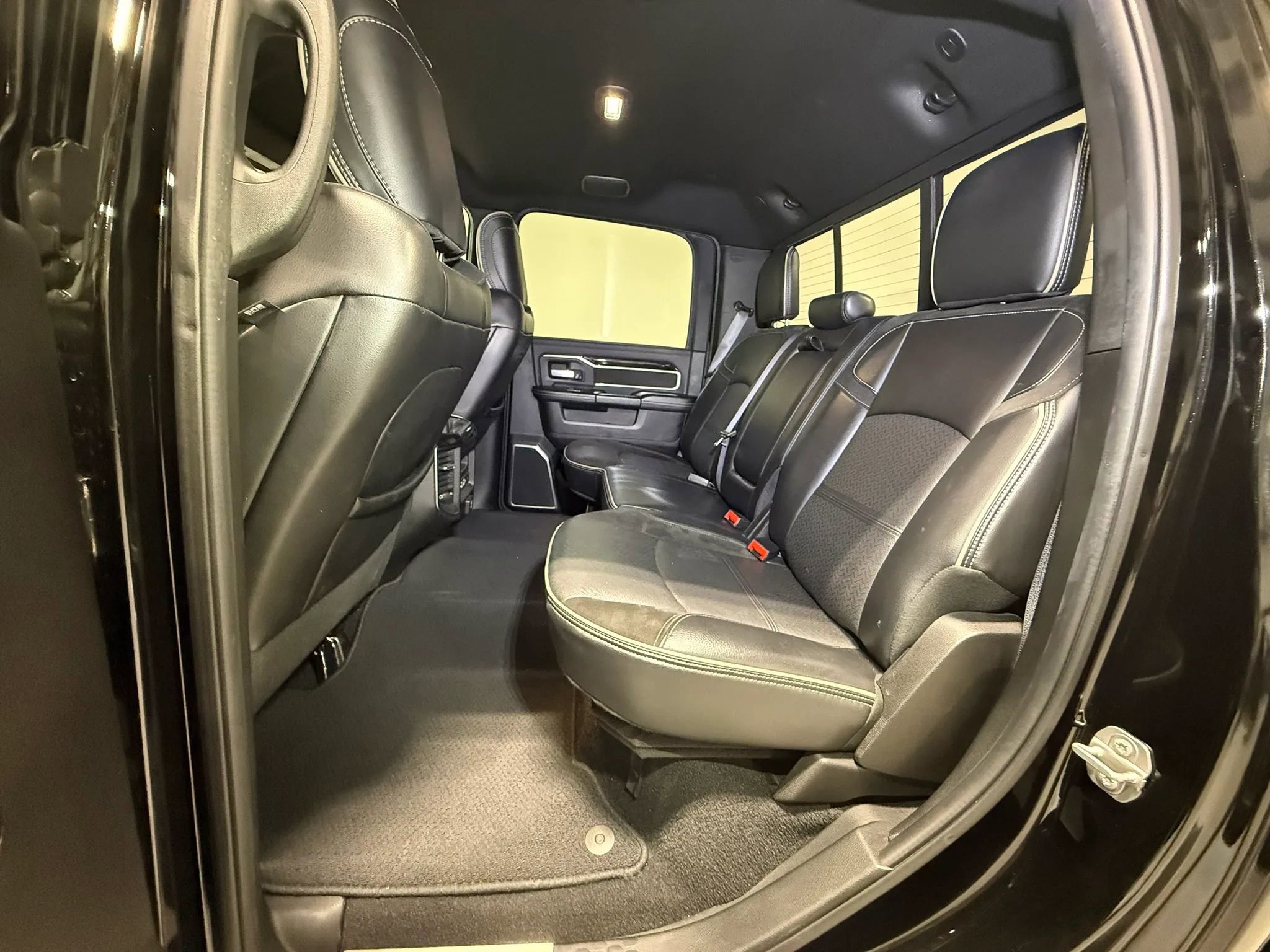 Used 2020 RAM 2500 Laramie AWD/4WD image 15