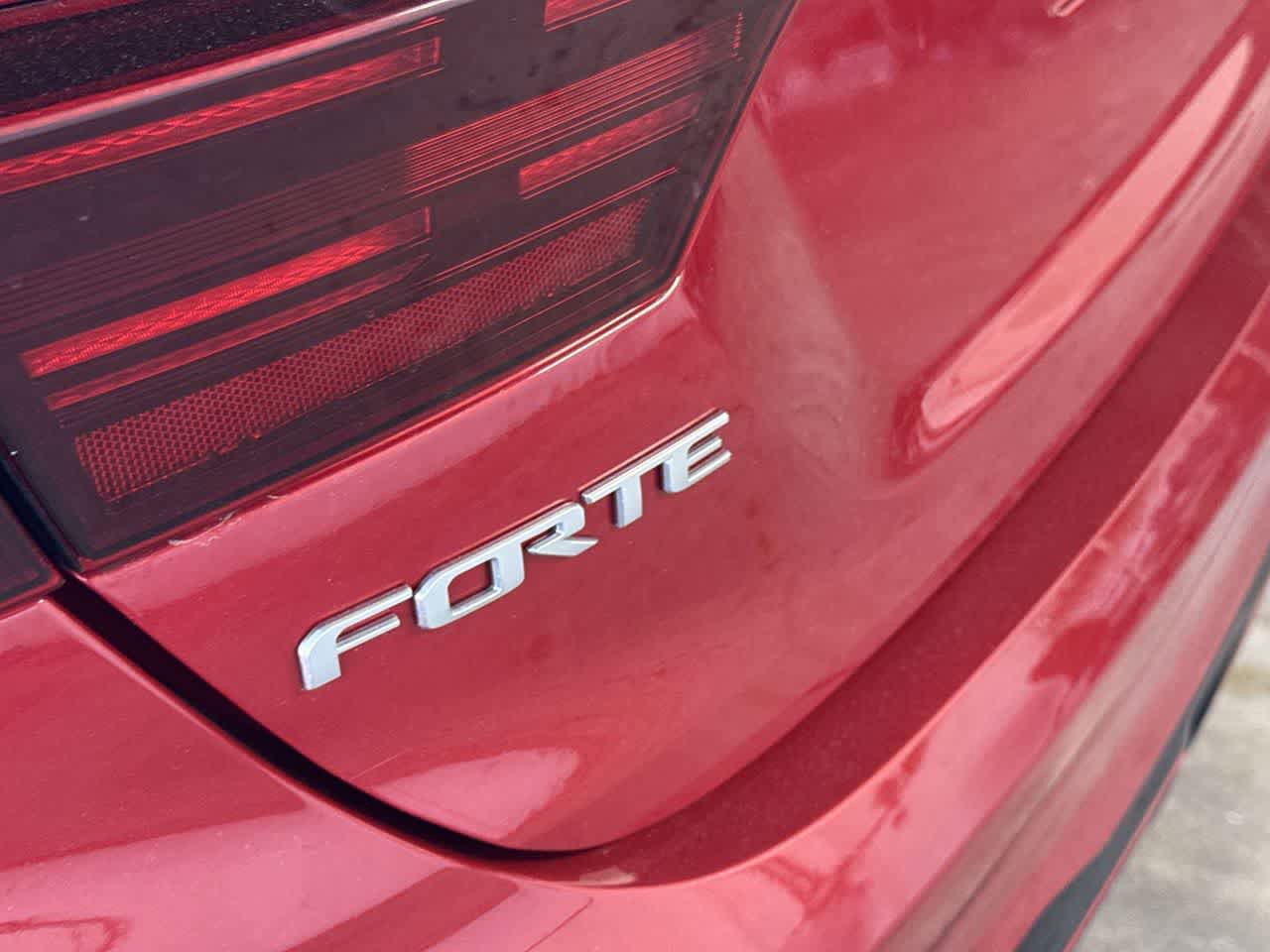 Used 2023 Kia Forte GT FWD image 10