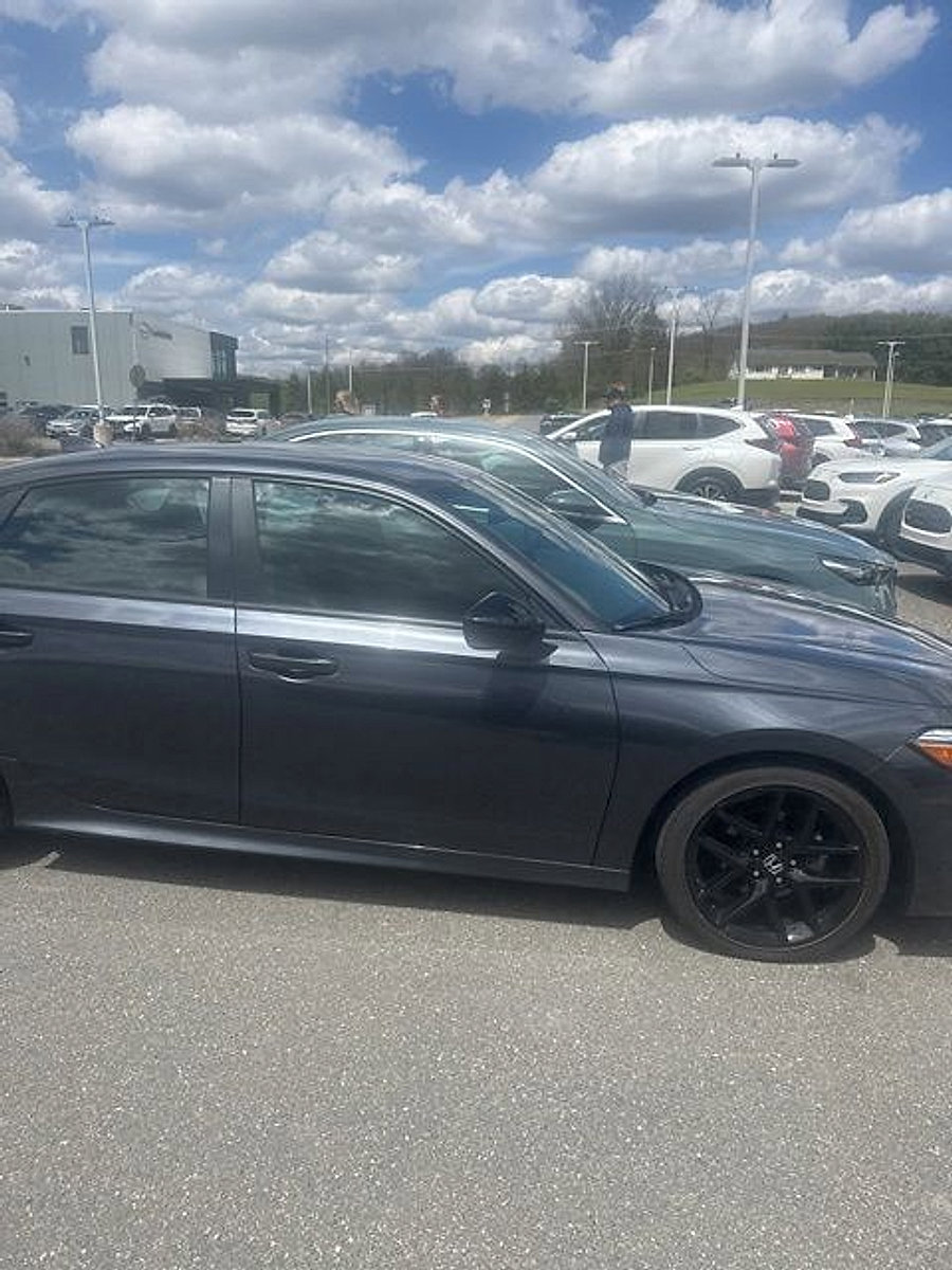 Used 2023 Honda Civic Sport image 9