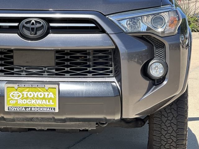 Used 2020 Toyota 4Runner Venture w/ Moonroof Package image 8