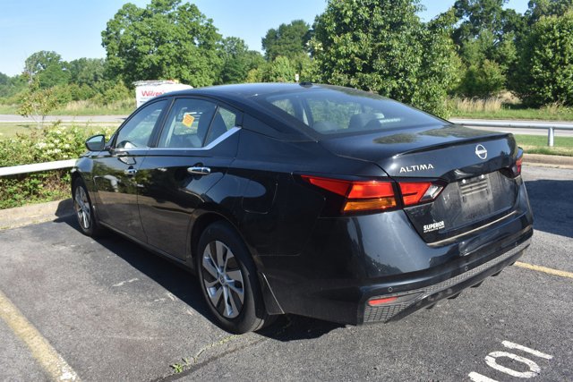 Used 2025 Nissan Altima 2.5 S FWD image 6