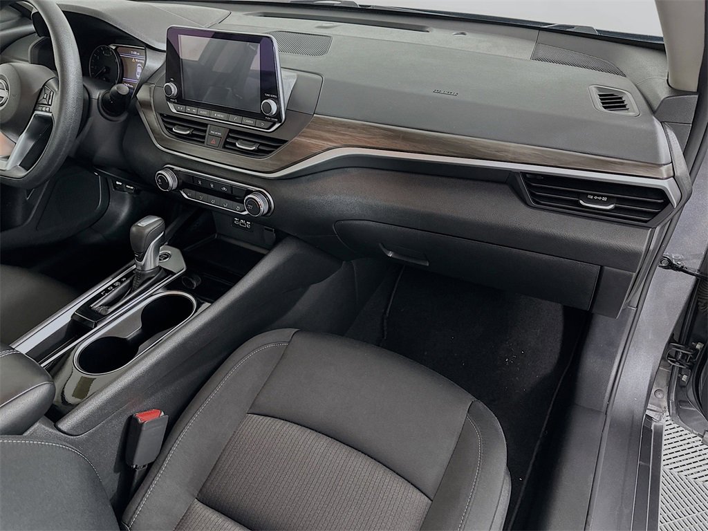 Used 2024 Nissan Altima 2.5 SV image 26