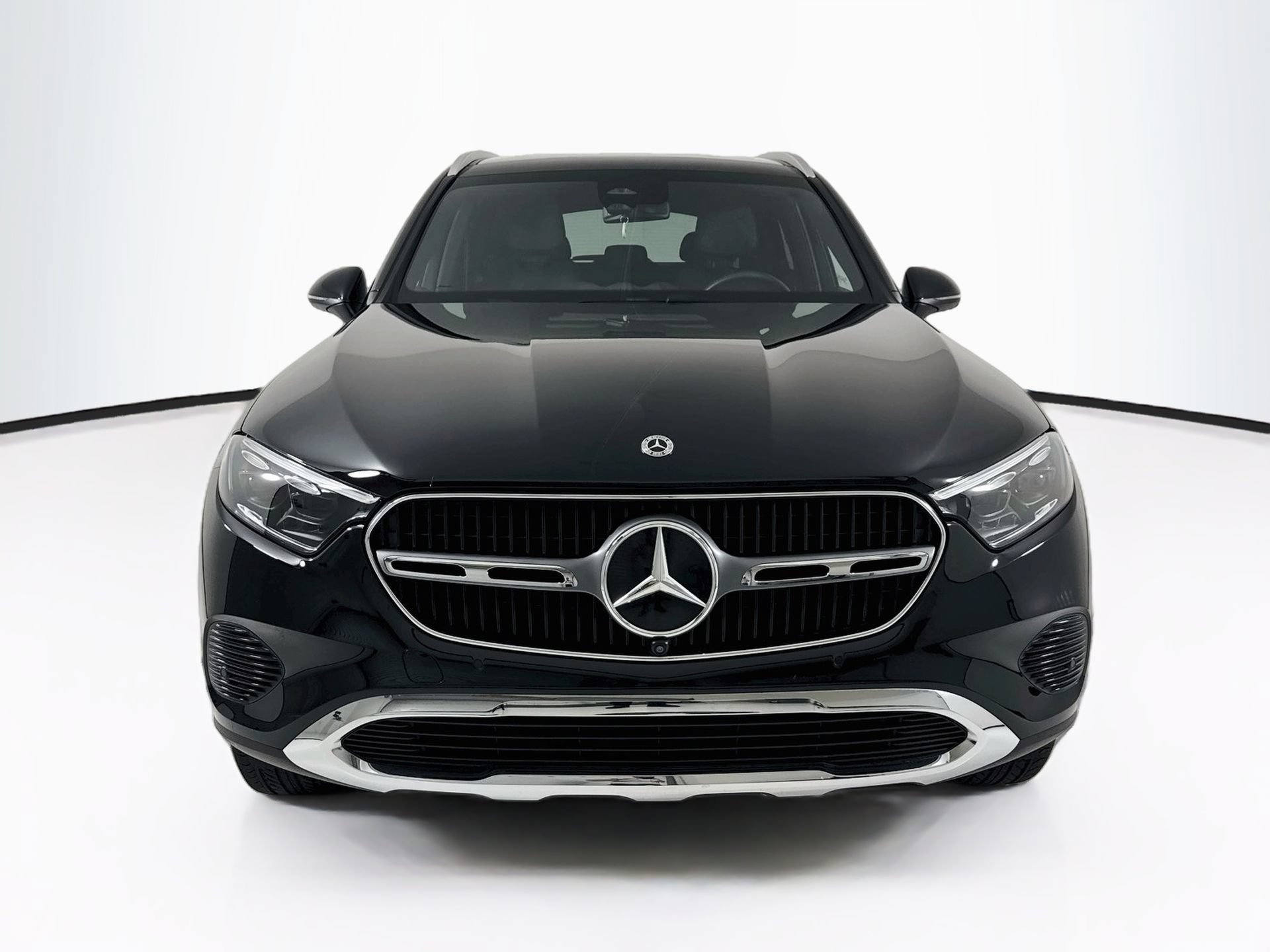 Certified 2026 Mercedes-Benz GLC 300 4MATIC image 2
