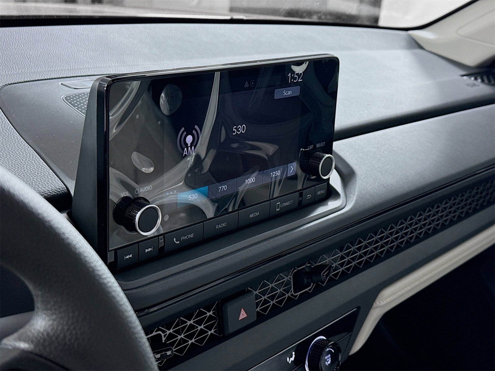 Used 2025 Honda Accord LX image 6