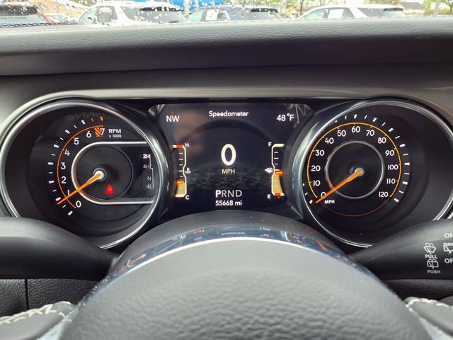 Used 2018 Jeep Wrangler Unlimited Sahara w/ Dual Top Group AWD/4WD image 16