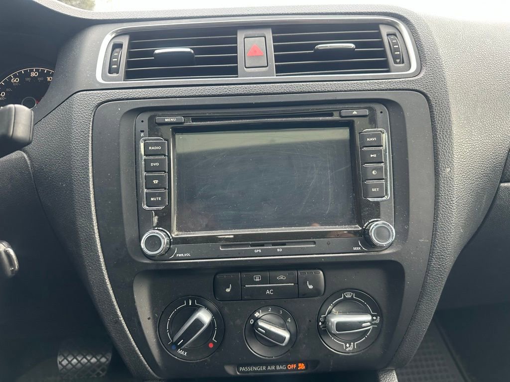 Used 2011 Volkswagen Jetta SE image 12