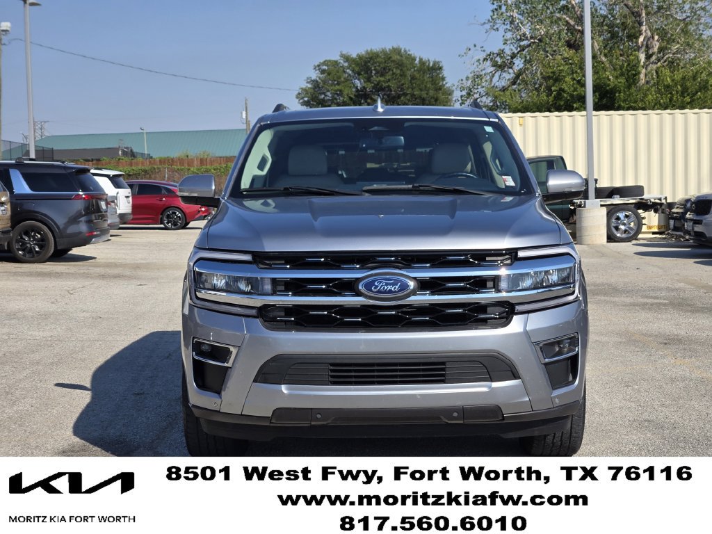 Used 2024 Ford Expedition Limited AWD/4WD image 2