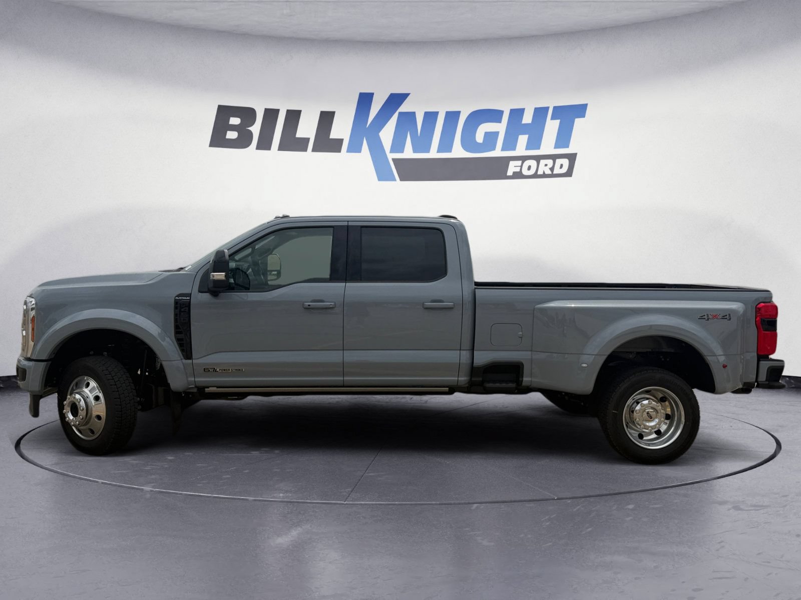 Used 2026 Ford F450 Platinum AWD/4WD image 2