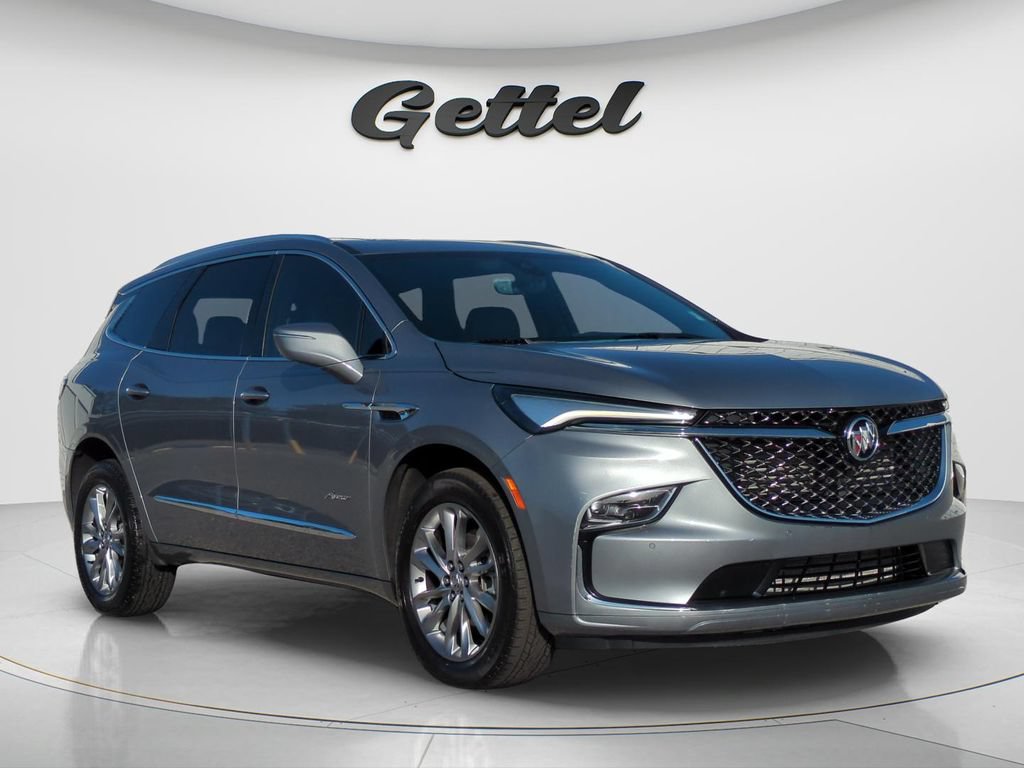 Used 2023 Buick Enclave Avenir w/ Avenir Technology Package FWD image 2