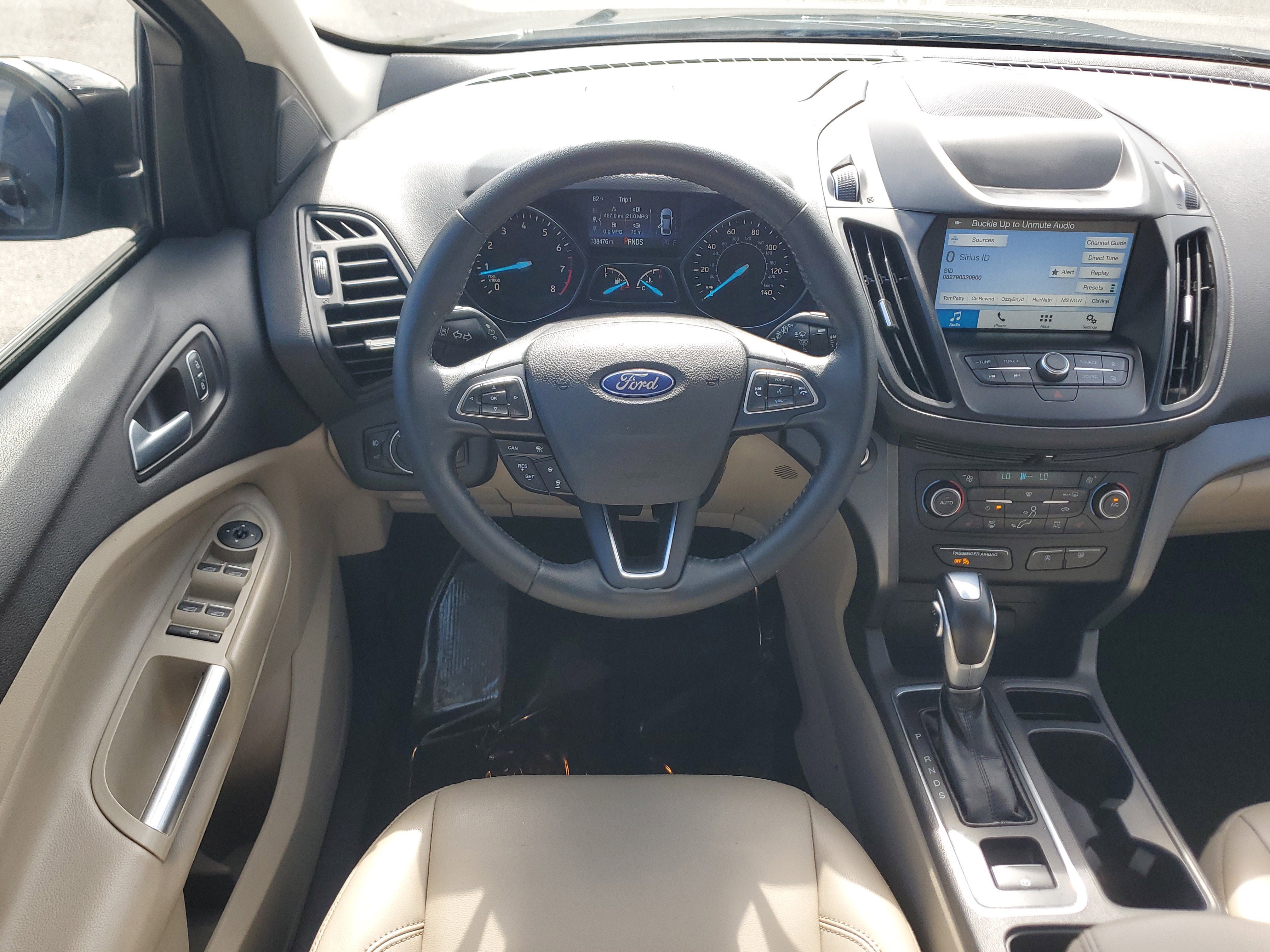Used 2019 Ford Escape SEL image 16