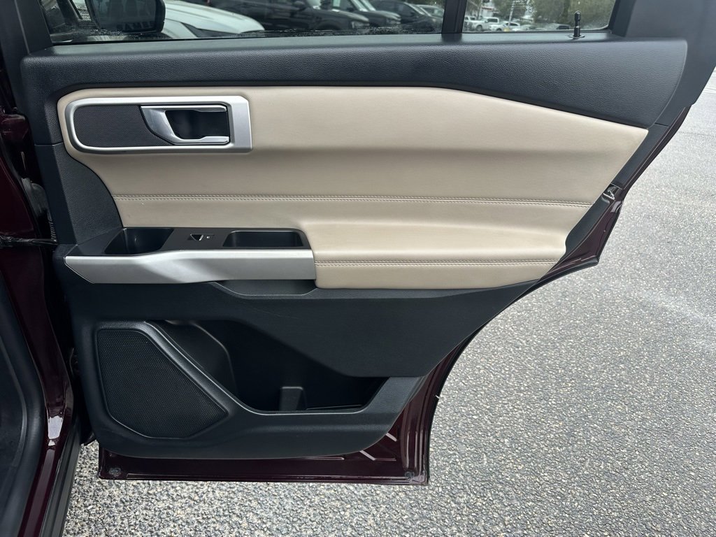 Used 2022 Ford Explorer XLT image 20
