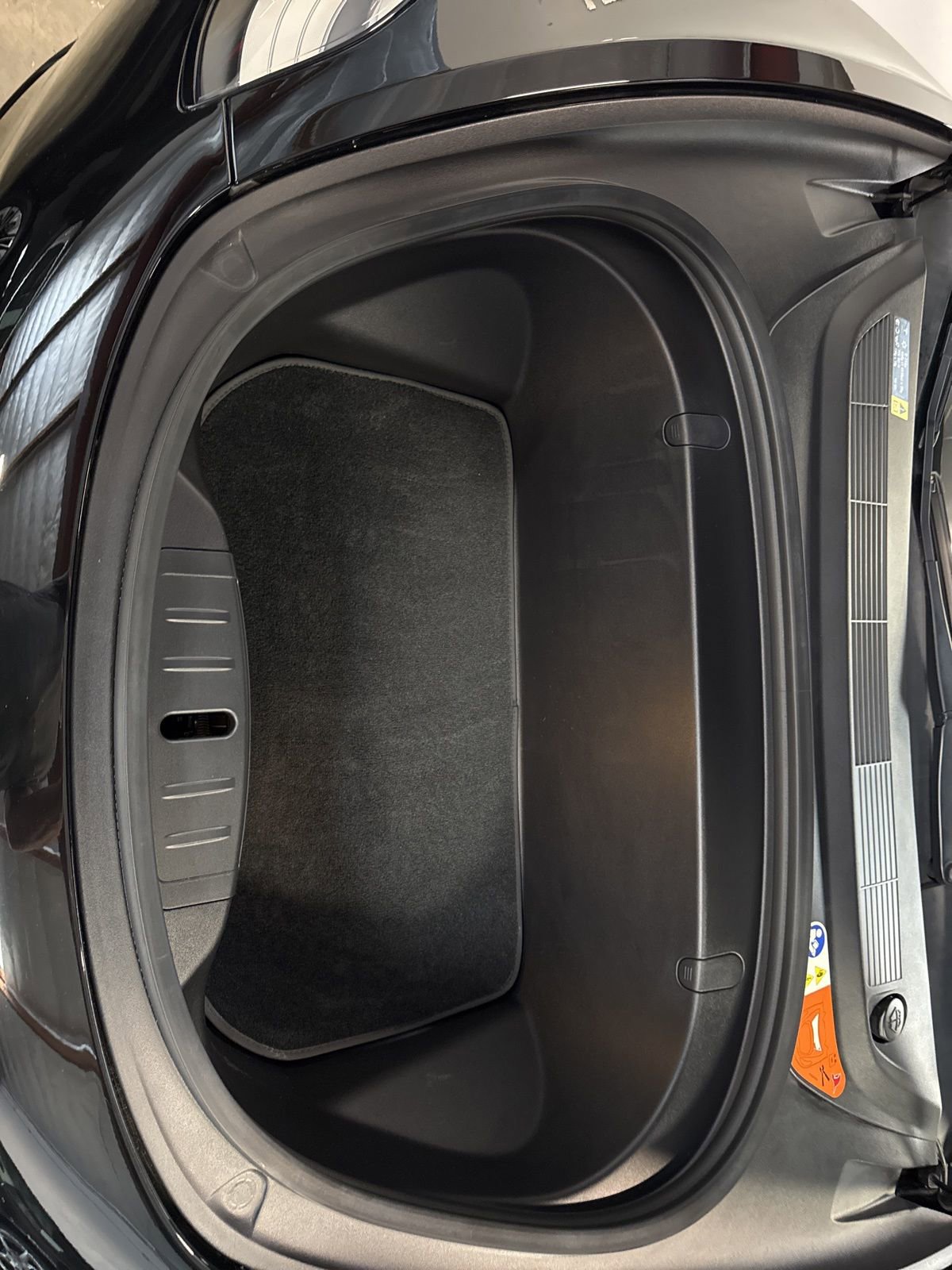 Used 2018 Tesla Model 3 Long Range image 23