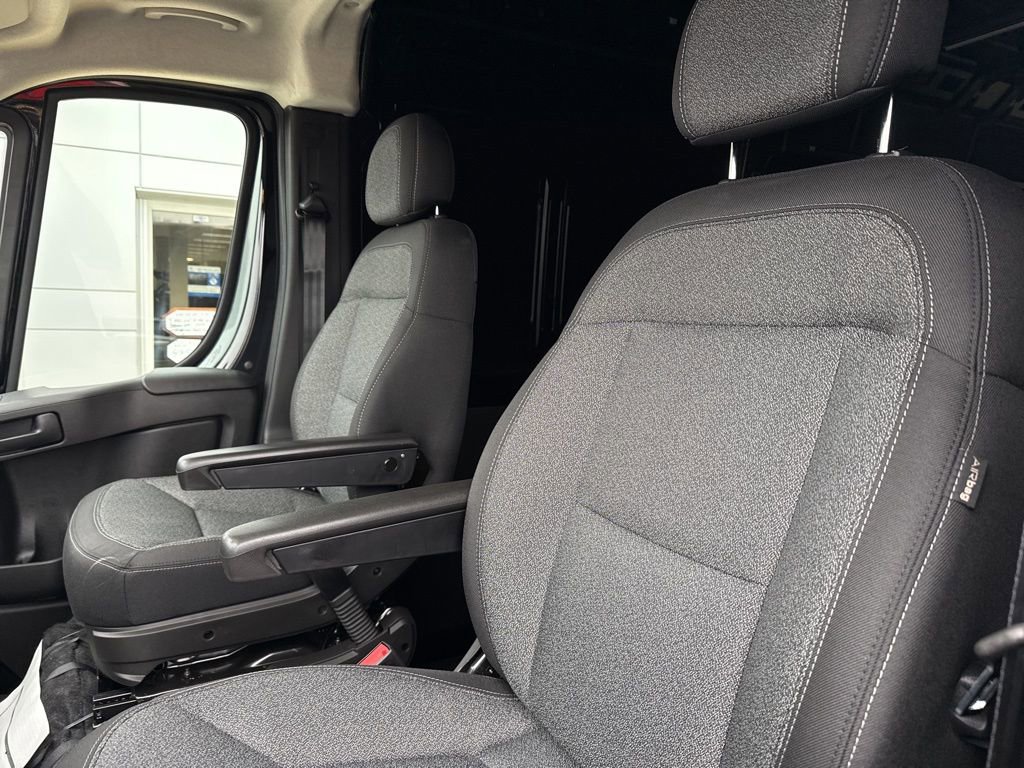 Used 2025 RAM ProMaster 3500 w/ Cold Weather Group image 11