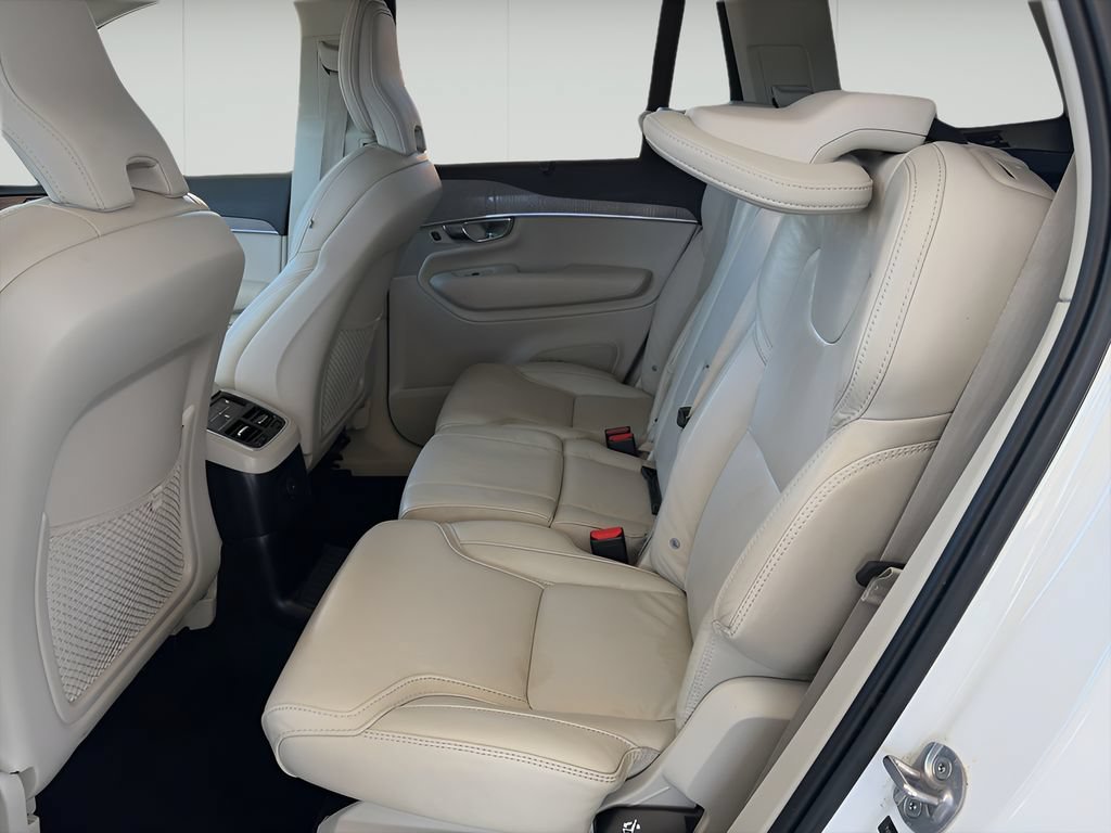 Used 2023 Volvo XC90 T8 Ultimate w/ Protection Package Premier AWD/4WD image 13