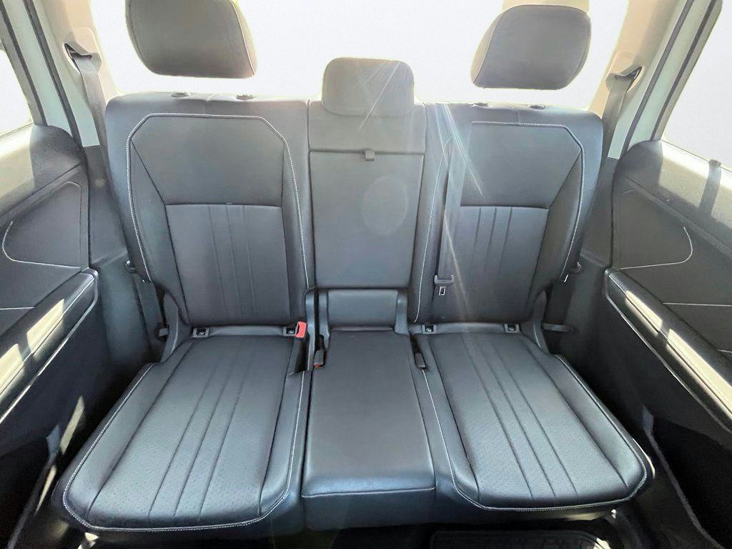 Certified 2024 Volkswagen Tiguan SE AWD/4WD image 28