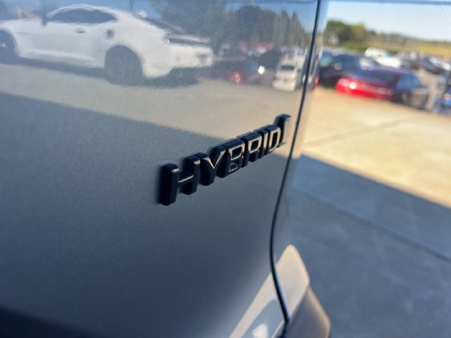 Used 2024 Toyota Corolla Cross AWD Hybrid image 31