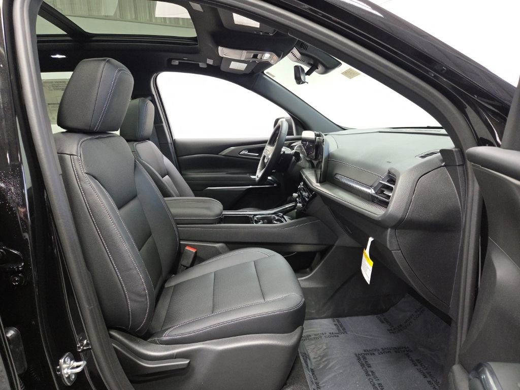 New 2026 Chevrolet Traverse LT image 10