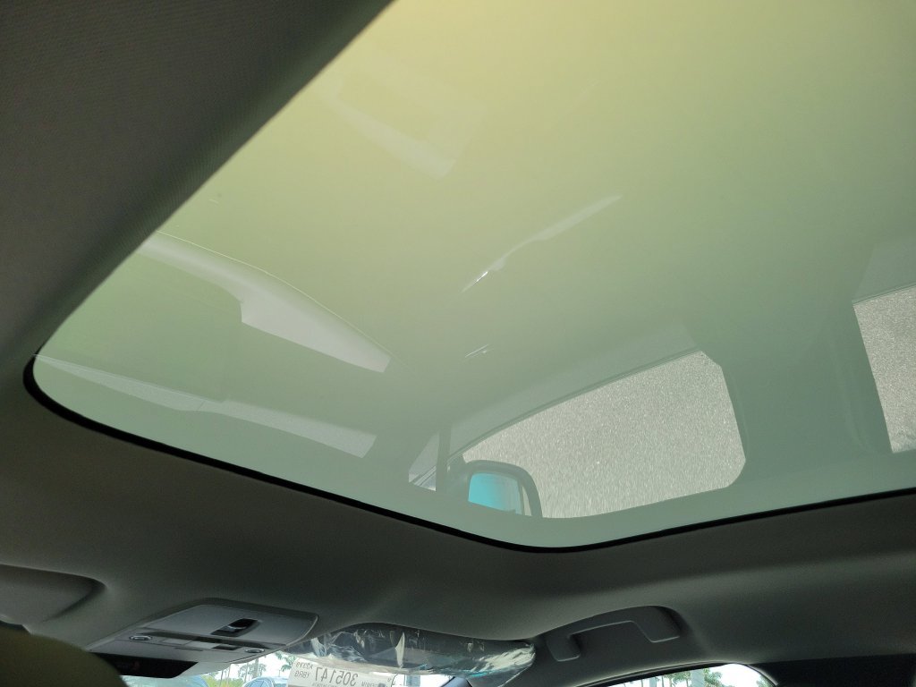 New 2026 Nissan Leaf Platinum+ FWD image 8
