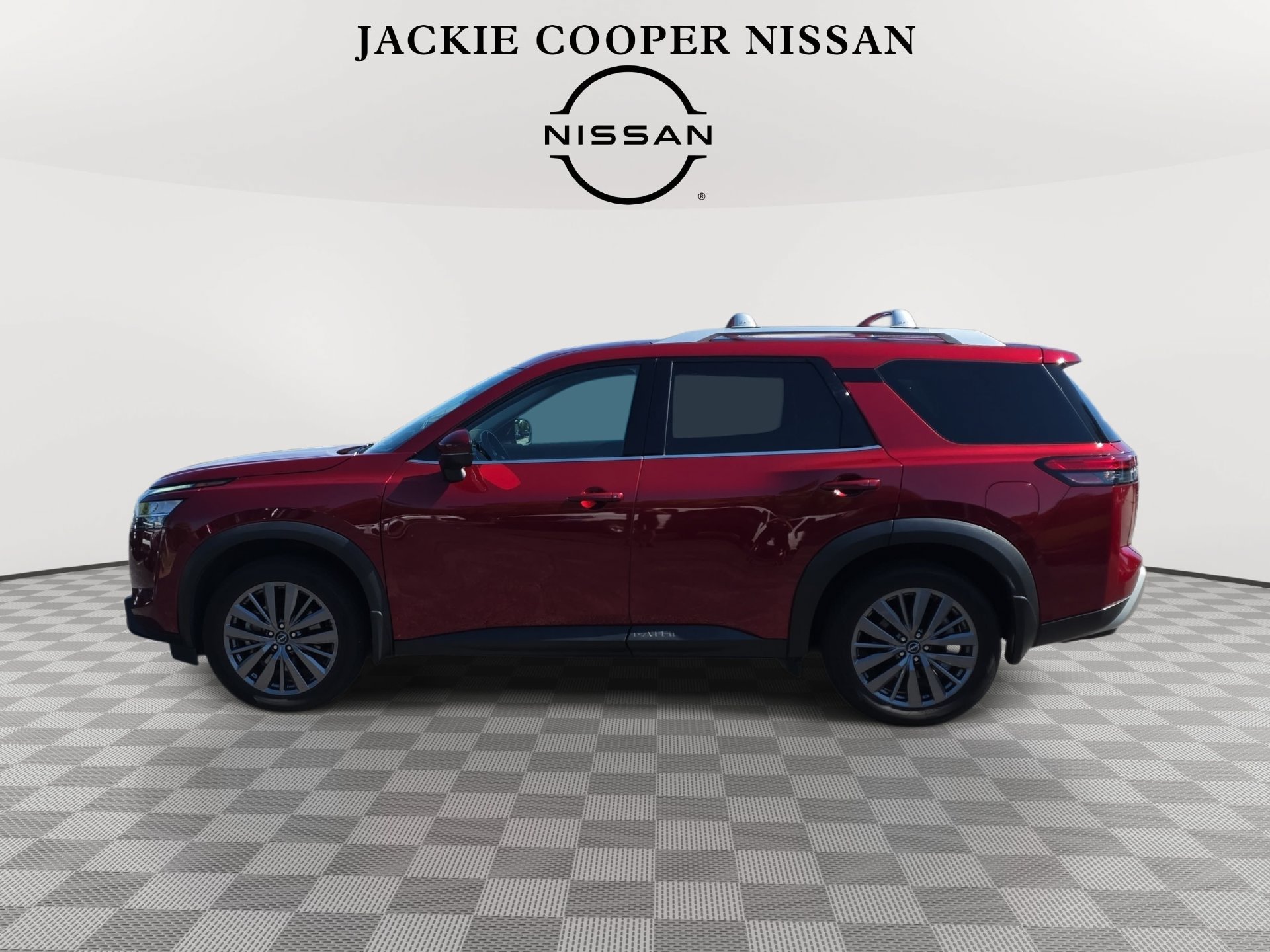 Used 2023 Nissan Pathfinder SL w/ SL Premium Package AWD/4WD image 8