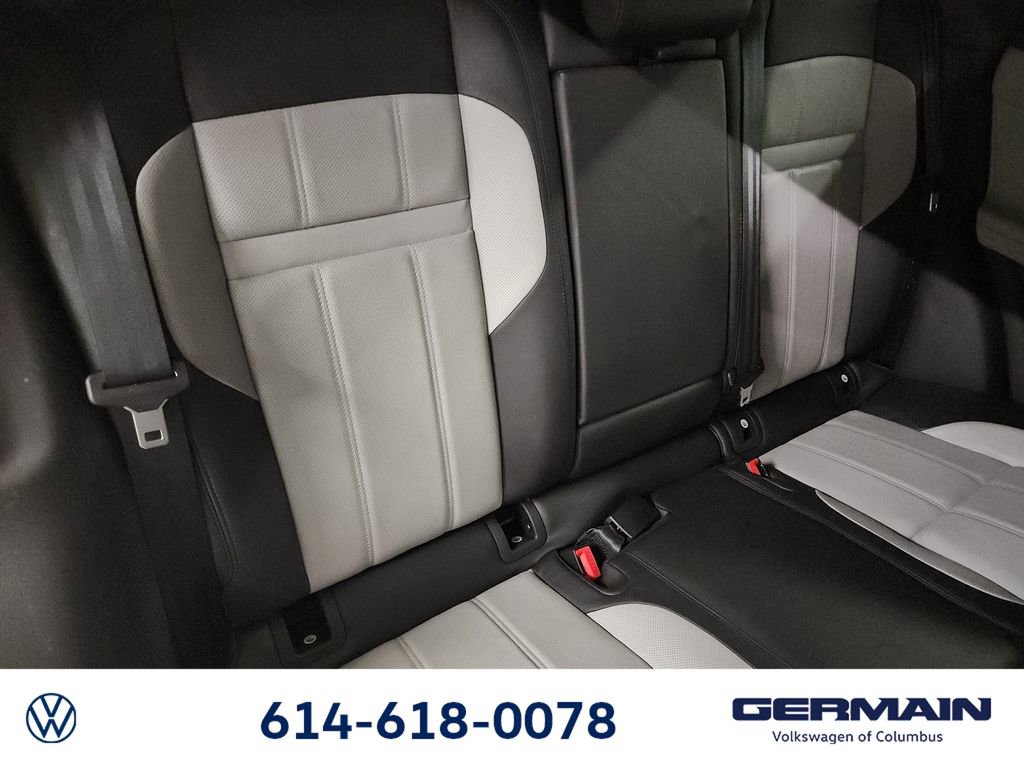 Used 2020 Land Rover Range Rover Evoque First Edition image 20