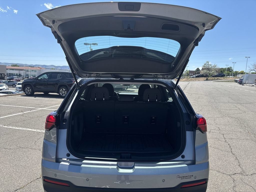 New 2027 Chevrolet Bolt LT w/ LPO, All-Weather Package FWD image 26