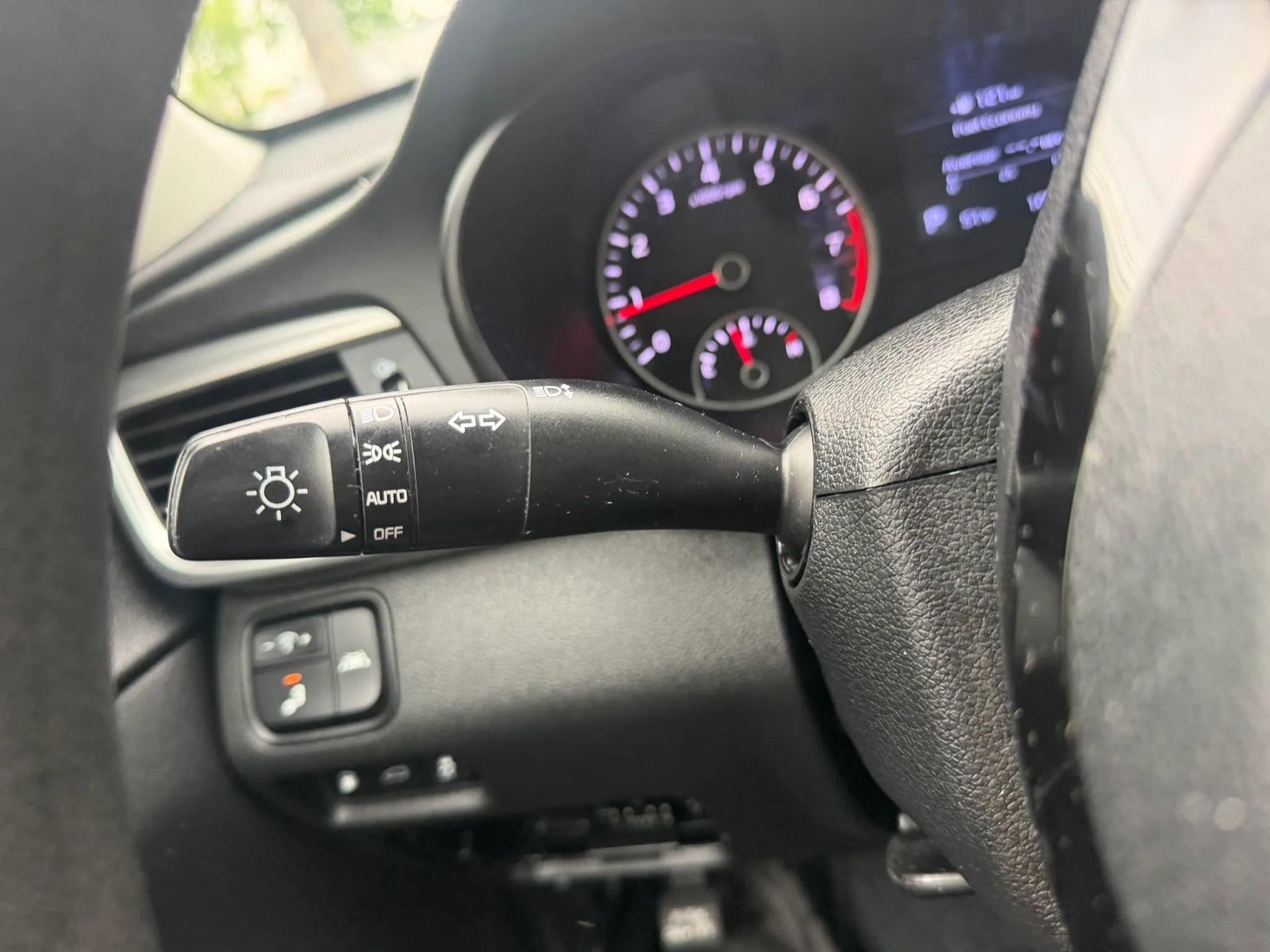 Used 2019 Kia Optima LX FWD image 16