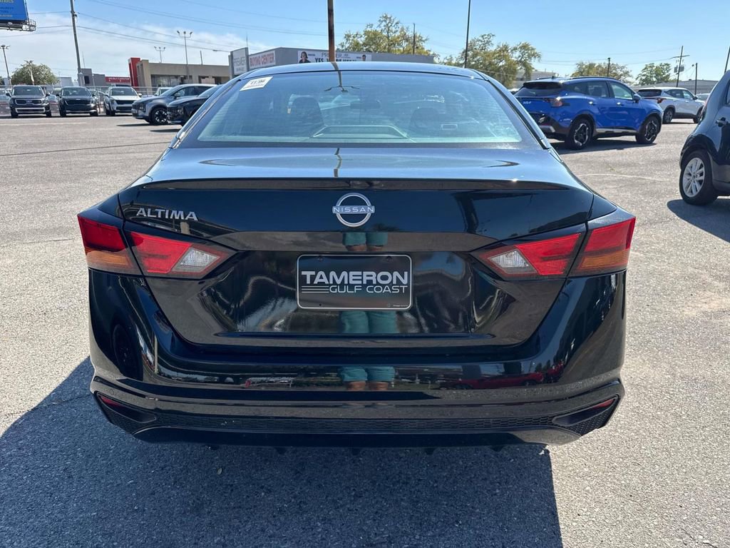 Used 2023 Nissan Altima 2.5 S image 6