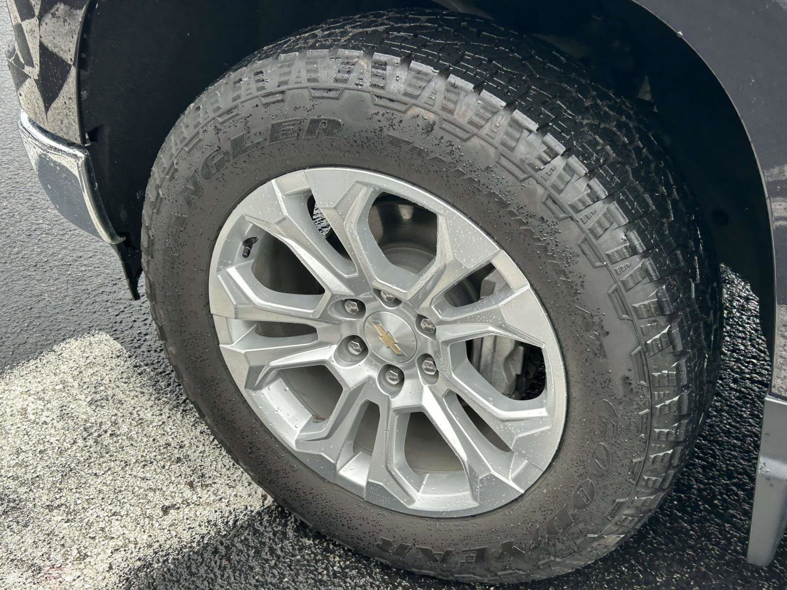 Used 2024 Chevrolet Silverado 1500 LTZ image 9