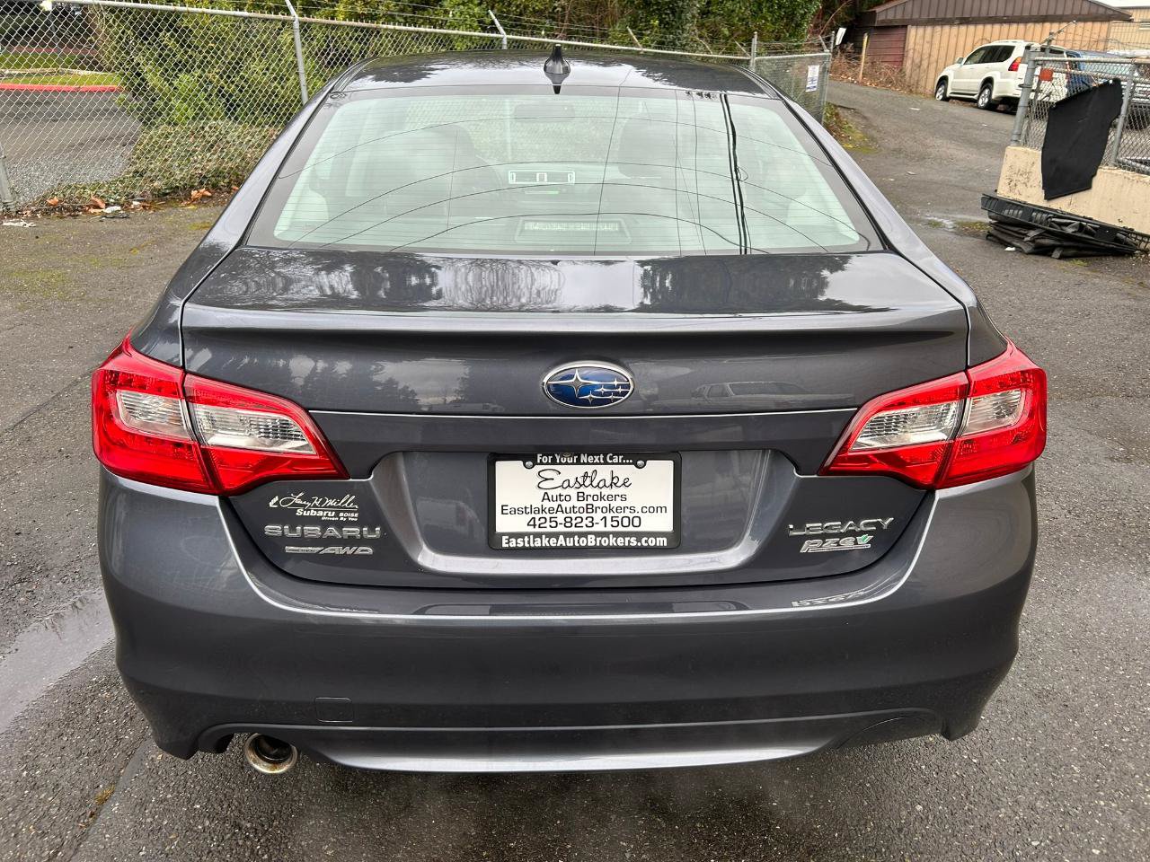 Used 2016 Subaru Legacy 2.5i Limited AWD/4WD image 6