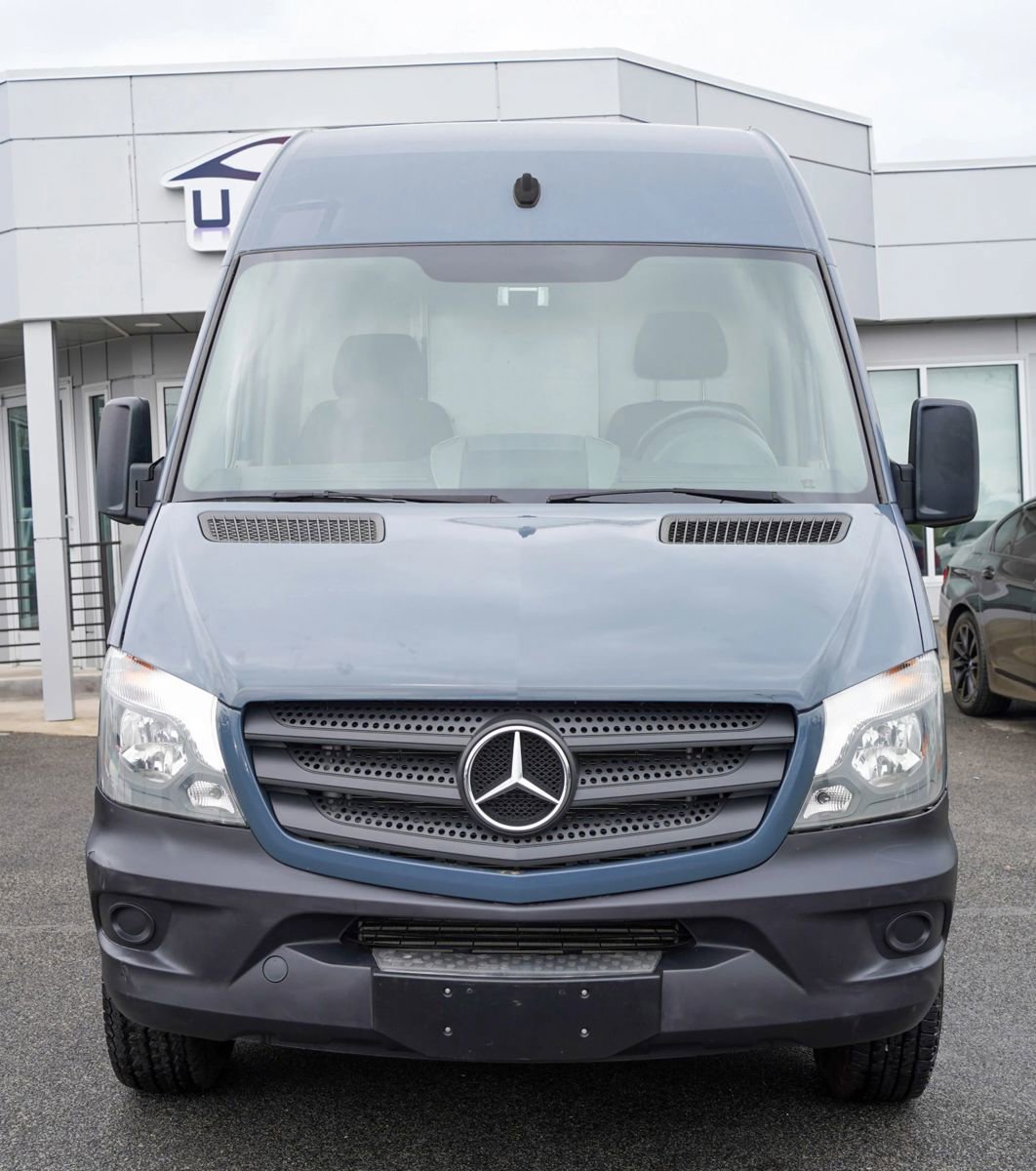 Used 2018 Mercedes-Benz Sprinter 2500 image 9