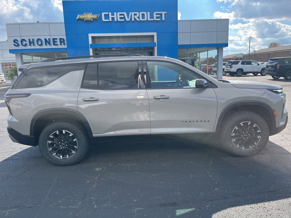 New 2026 Chevrolet Traverse Z71 w/ Driver Confidence Package image 8
