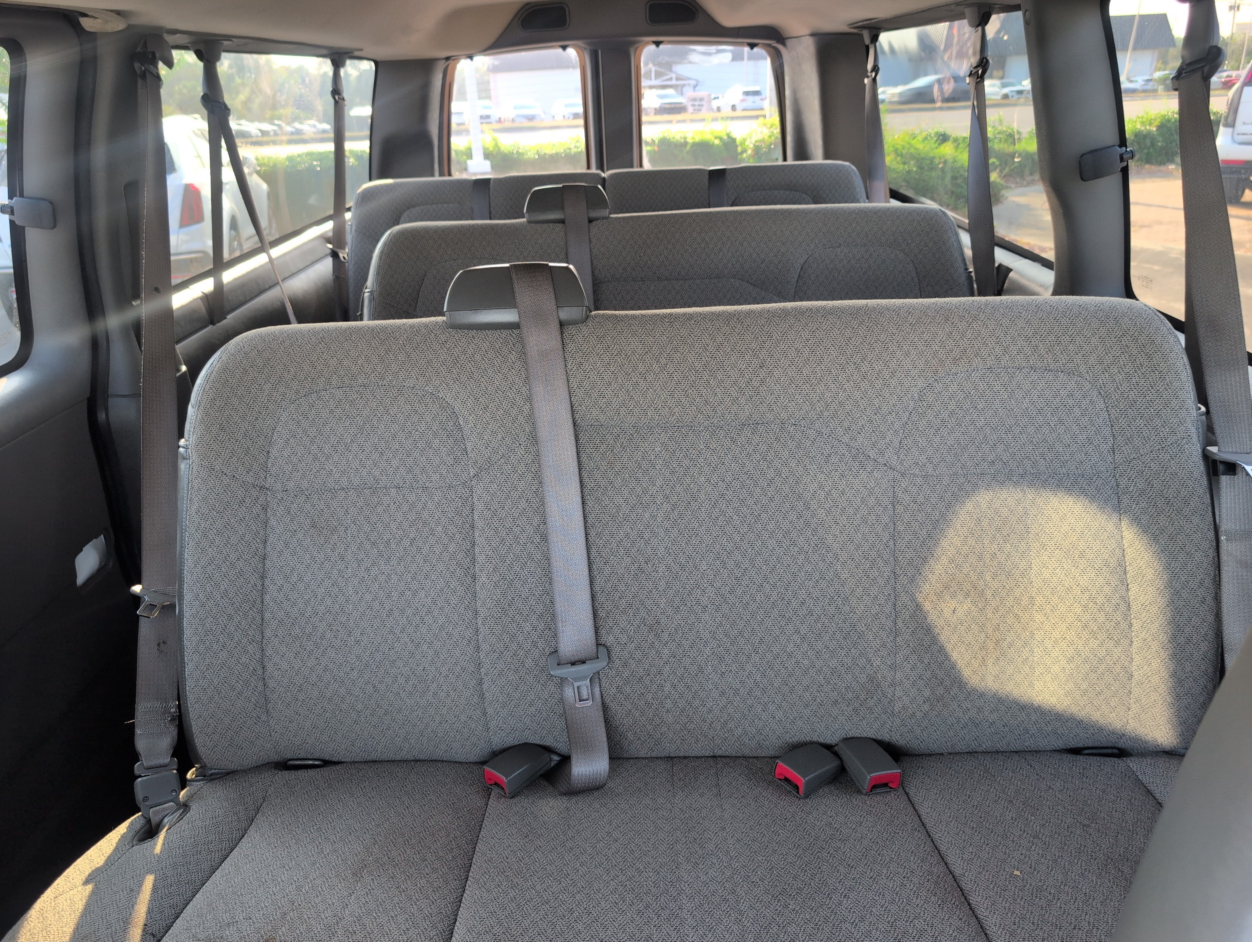 Used 2022 Chevrolet Express 3500 LS RWD image 25