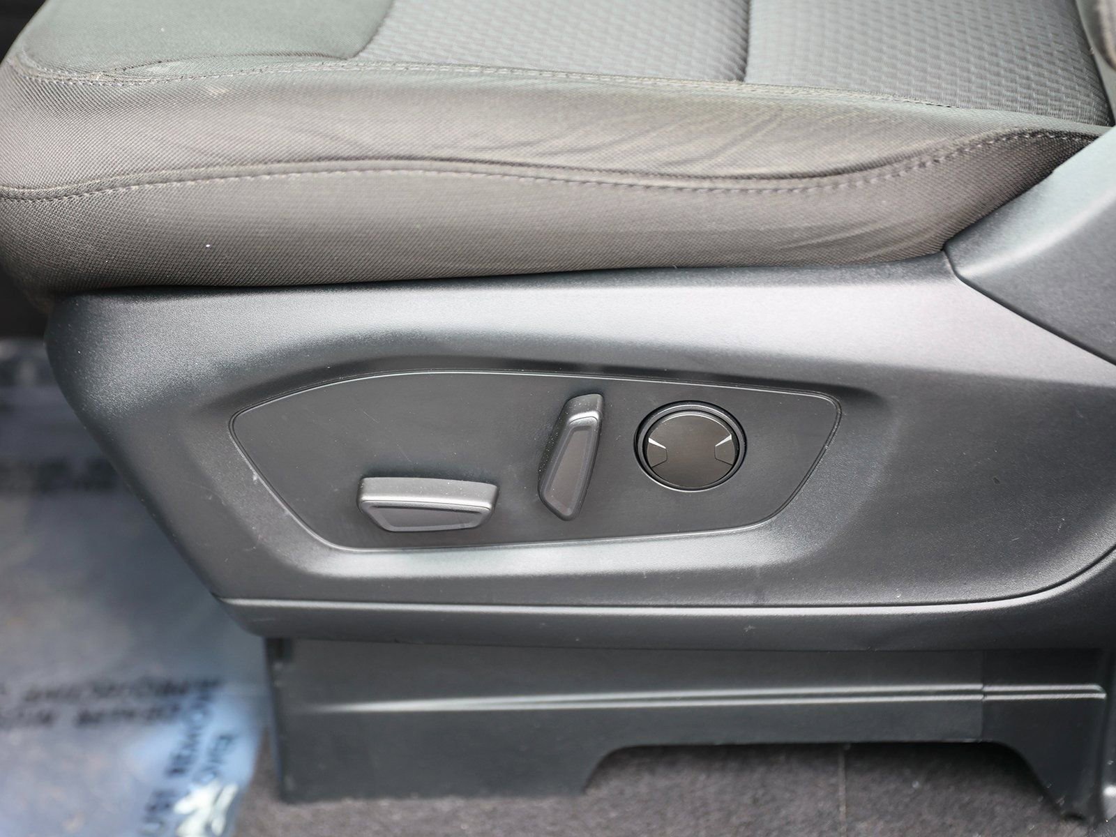 Certified 2023 Ford Explorer XLT image 20