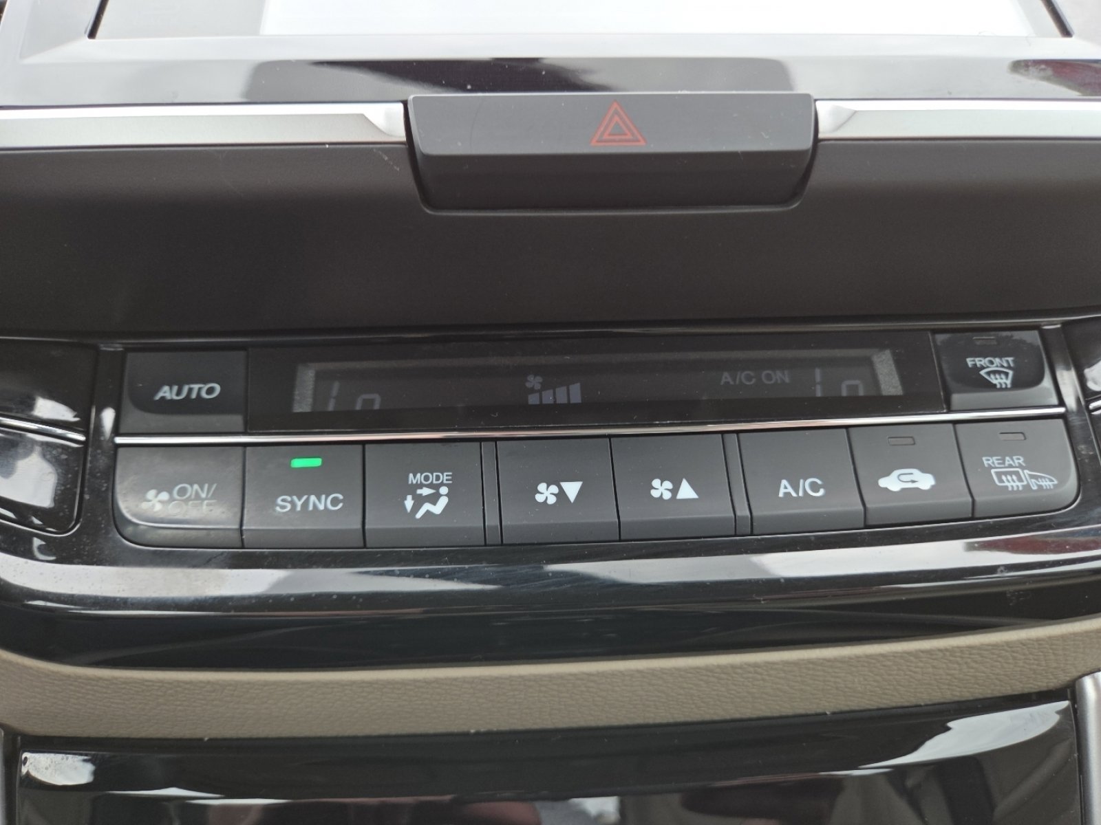 Used 2017 Honda Accord EX-L image 30