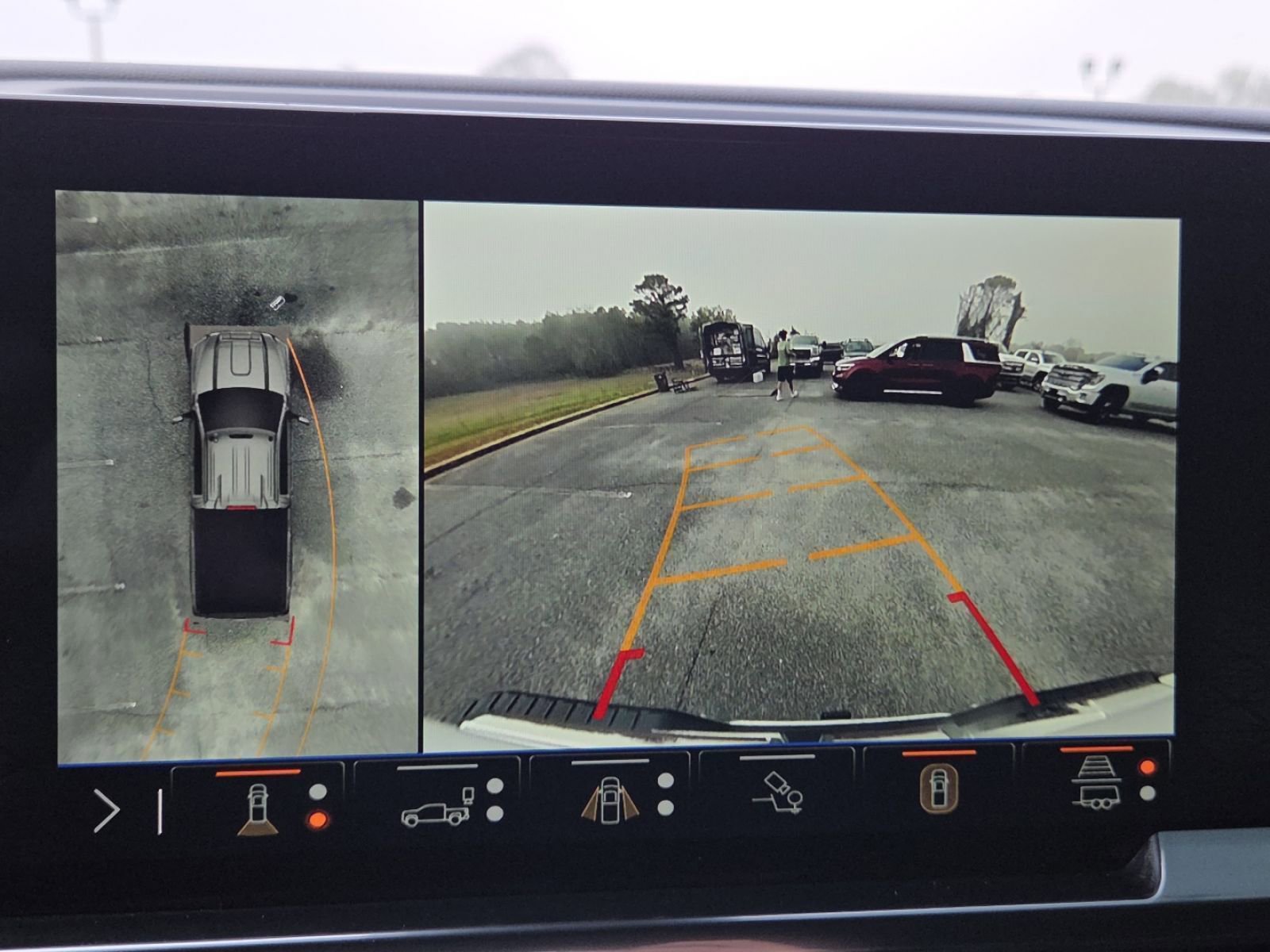 Used 2025 GMC Sierra 2500 SLE w/ SLE Value Package; image 12