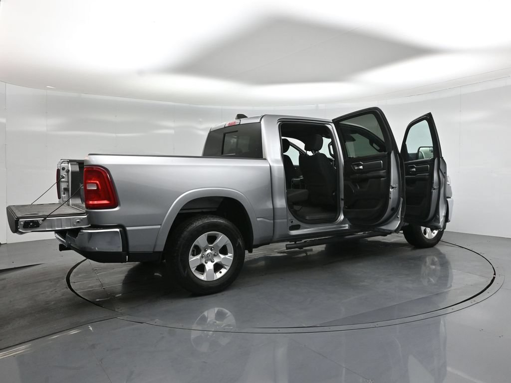 Used 2025 RAM 1500 Big Horn RWD image 6