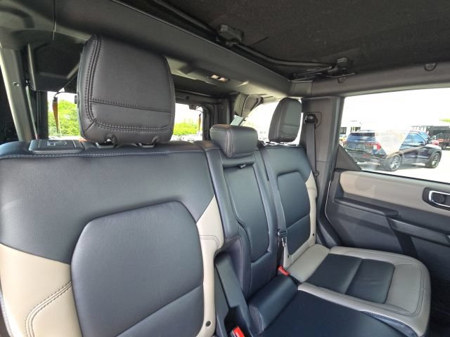Used 2024 Ford Bronco Wildtrak AWD/4WD image 13