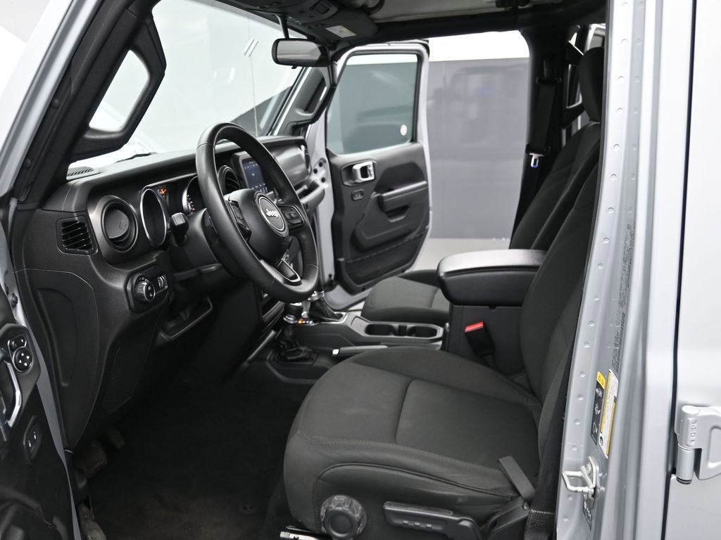 Used 2023 Jeep Gladiator Sport AWD/4WD image 15