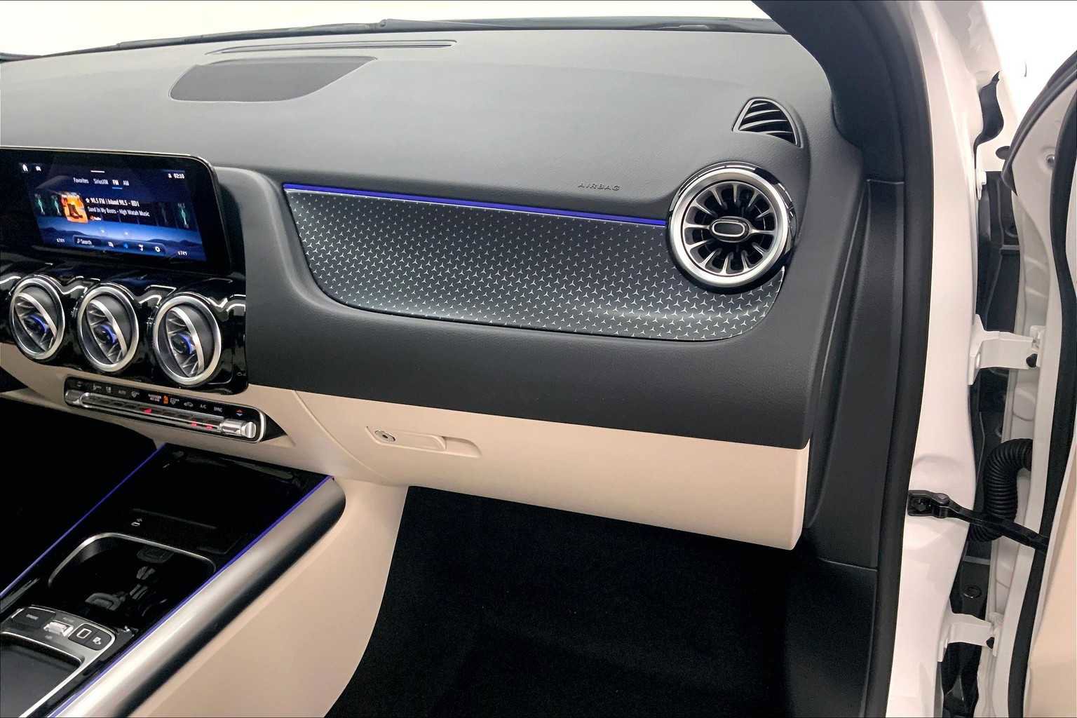 New 2026 Mercedes-Benz GLA 250 GLA 250 image 27