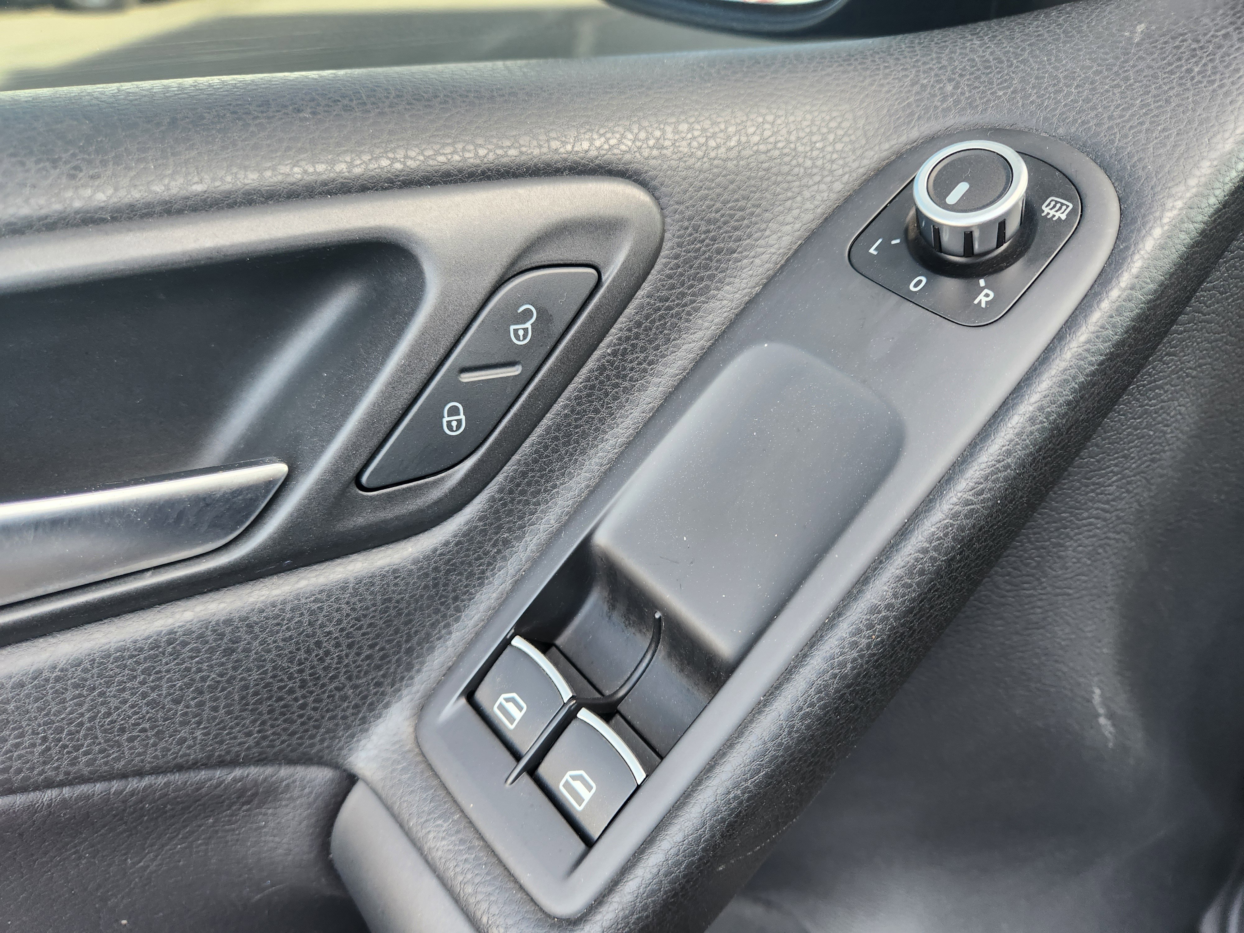 Used 2013 Volkswagen Golf R 2-Door image 19